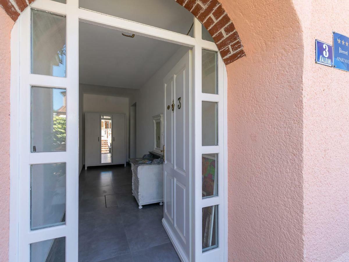 Oliver Art Apartment Poreč Buitenkant foto